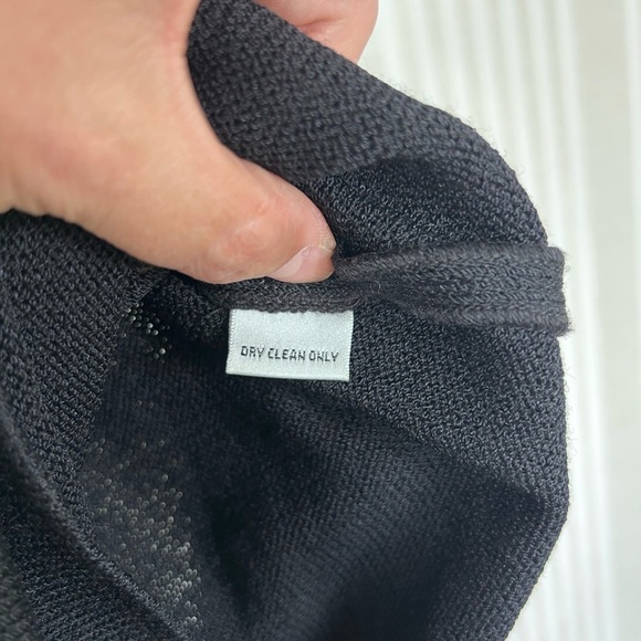 St John Collection Basics Wool Blend Fit & Flare Tulip Skirt Black Size 4 - Picture 4 of 4